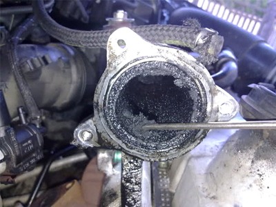 Limpeza de válvulas EGR diesel| Nevicar Diesel Service Imagem